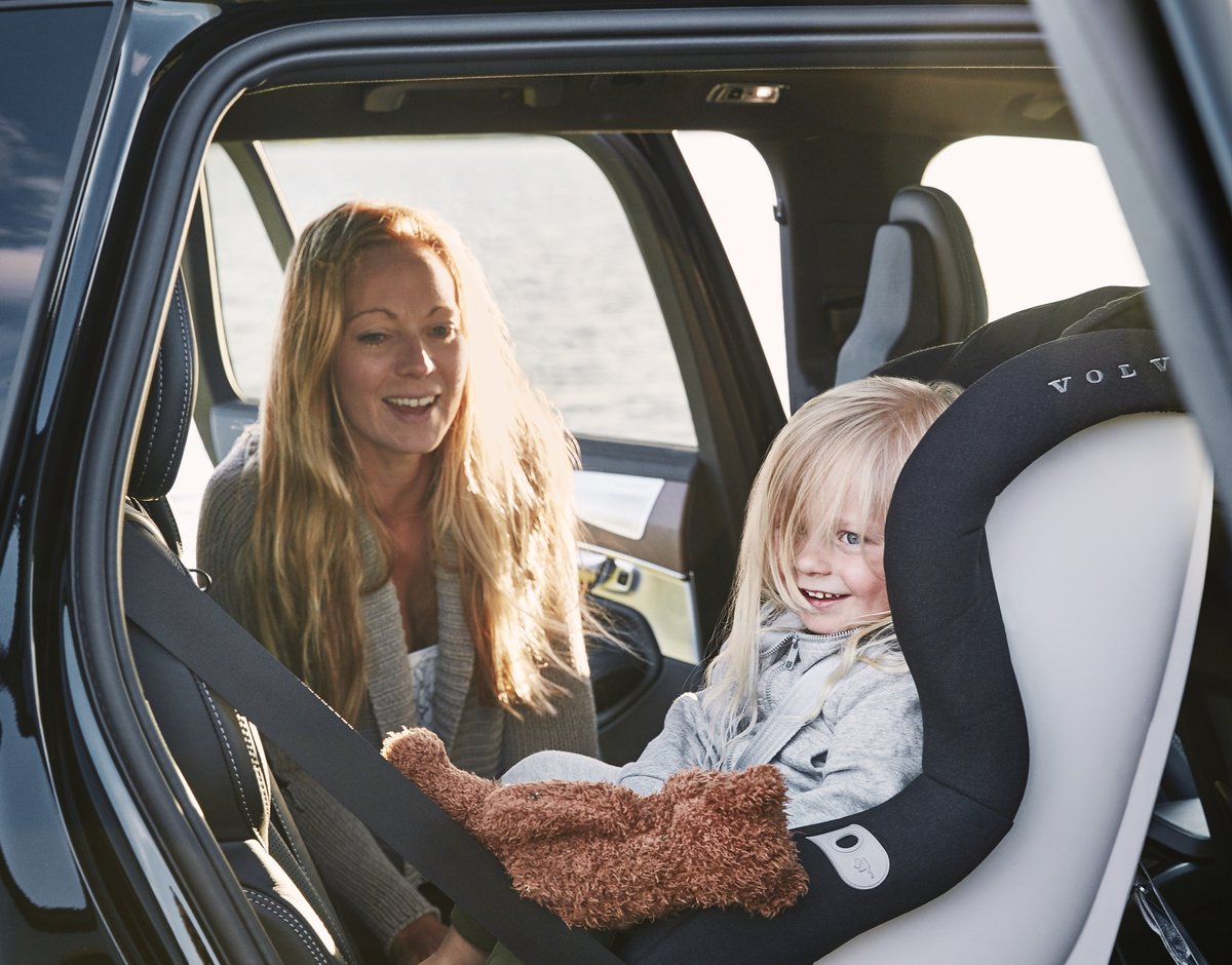 Sistemele unice Volvo pentru siguranța copiilor 